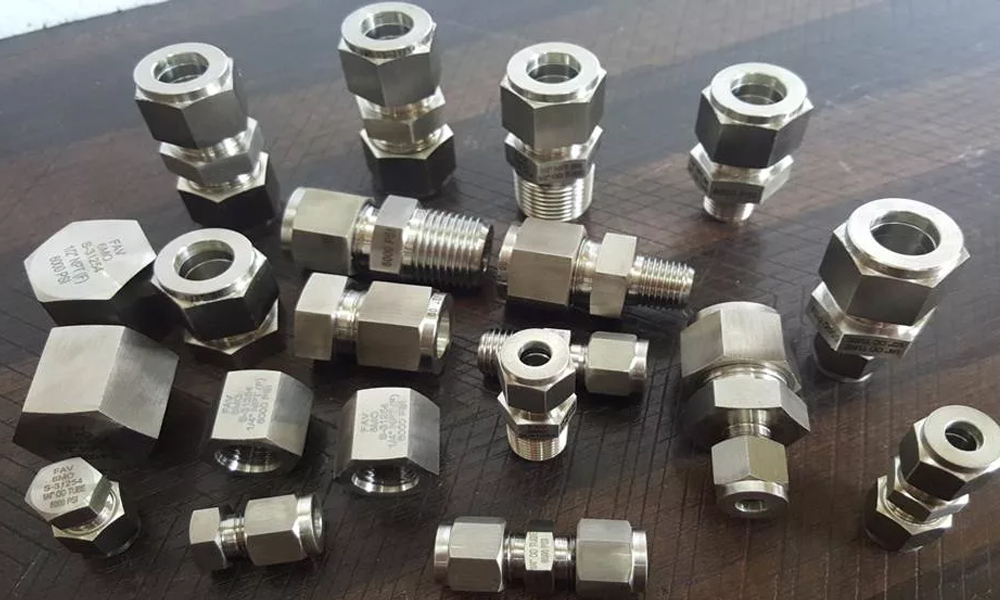 Ferrule Fittings & Manifolds in Maharashtra - Dwarka Metal Corporation